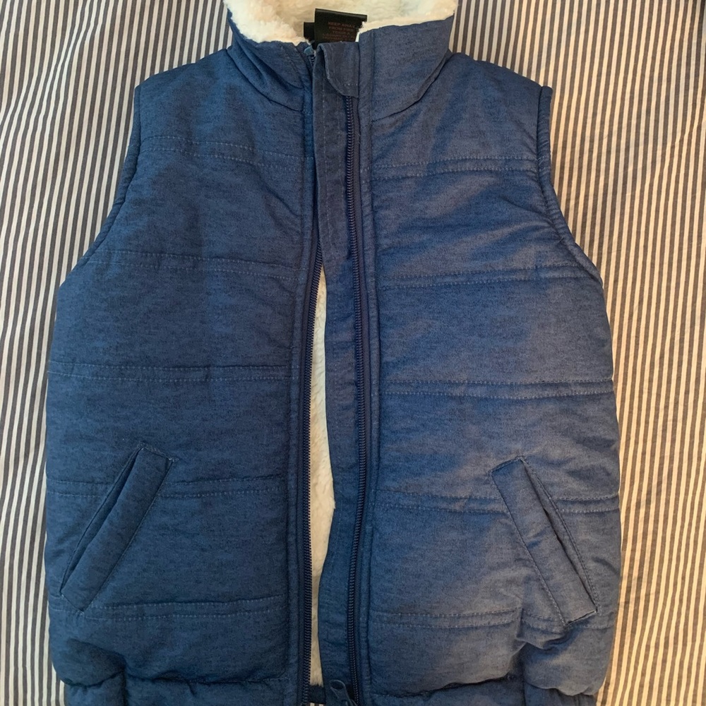 Boys winter vest. In great condition